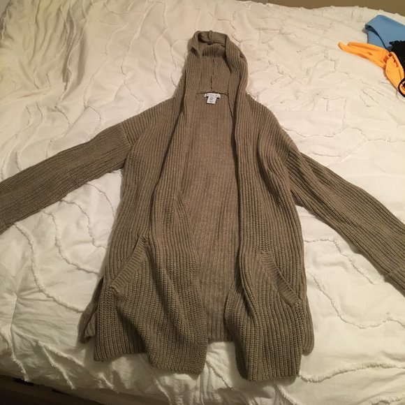 Tan Cardigan - Picture 2 of 5